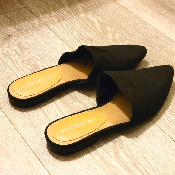 Madden Girl | Black | Fuax Suede | Mule Flats | Size 9 - Picture 5 of 13